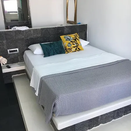 公寓 卡尔德拉马杰斯提别墅